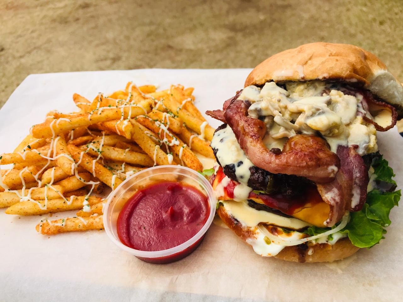 Burger & Chips — Rib